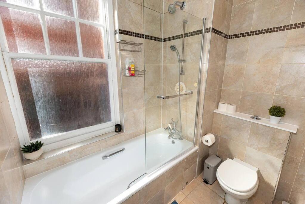 Discover London Central 2 Bedroom In Kensington المظهر الخارجي الصورة