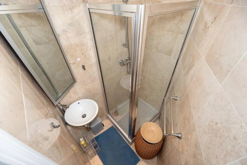 Discover London Central 2 Bedroom In Kensington المظهر الخارجي الصورة